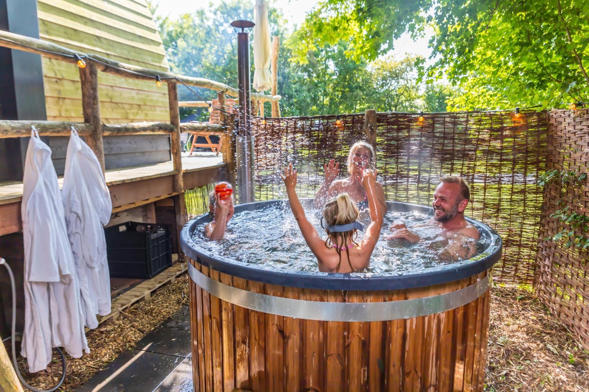 Boomhuis Met Optioneel Wellness - Vakantiepark De Schreiershoek 도쿰 외부 사진